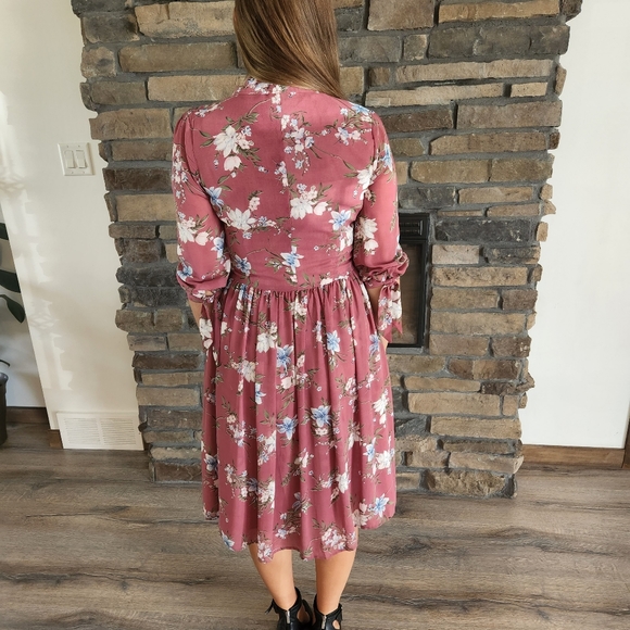 Vintage inspired Dress - Picture 2 of 3